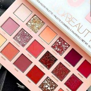 HUDABEAUTY & NUDE MAKEUP PALETTE